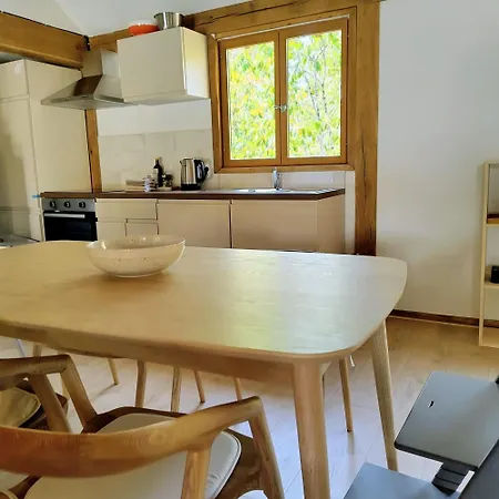 Reve With Private Pool And Airco