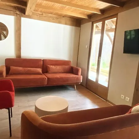 Reve With Private Pool And Airco